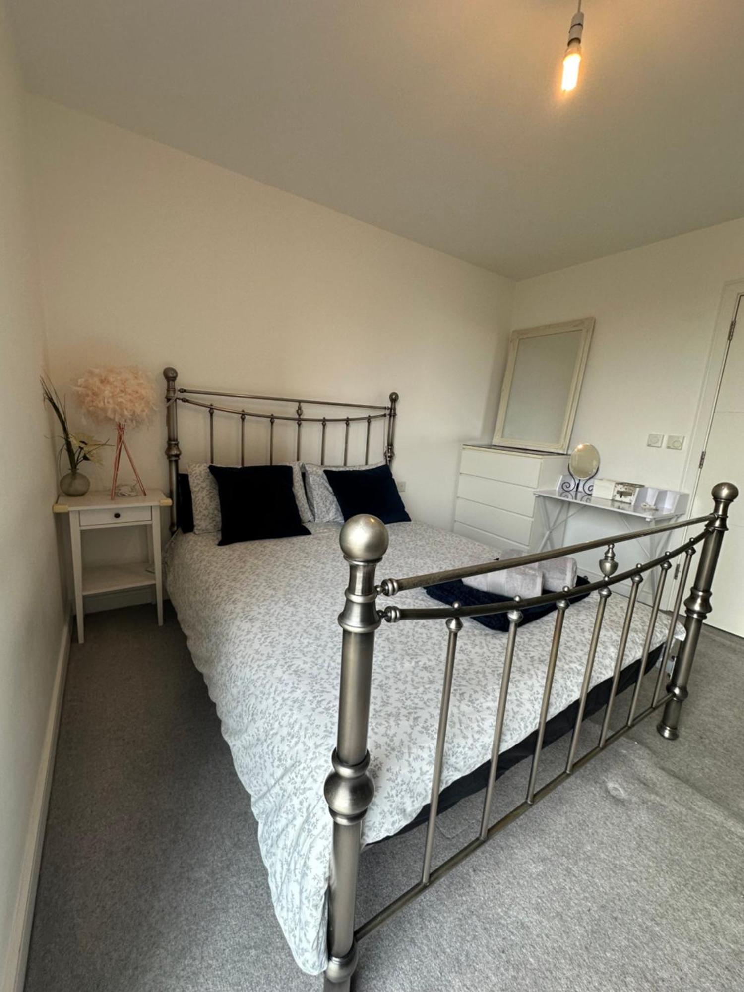 Luxury 3 Bedroom Flat In Stratford, London Exterior photo